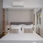 Marita Luxury Apartment With Parking Space